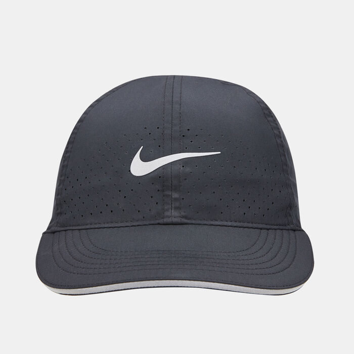 Nike Women's Featherlight Cap Black image number 0
