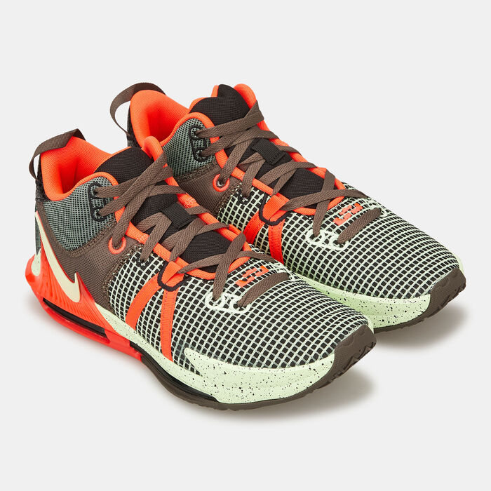 Nike Men's LeBron Witness 7 Basketball Shoe Black image number 1