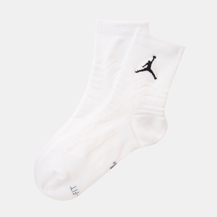 Jordan Ultimate Flight Quarter 2.0 Socks White Jordan Ultimate Flight Quarter 2.0 Socks White image number 0