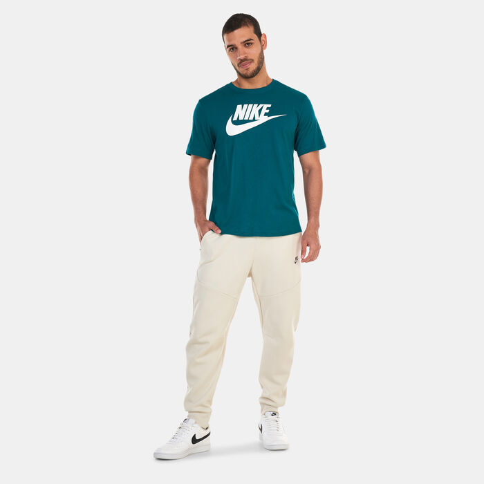 Nike Men's Sportswear Icon Futura T-Shirt Green Nike Men's Sportswear Icon Futura T-Shirt Green image number 2