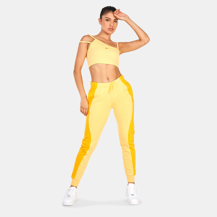 Nike Women's Sportswear Everyday Crop Tank Top yellow Nike Women's Sportswear Everyday Crop Tank Top yellow image number 2