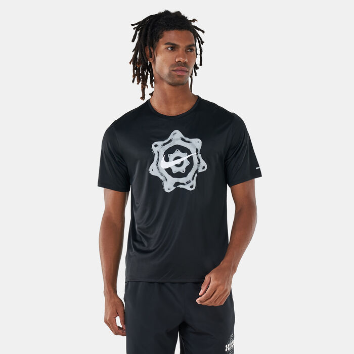 Nike Men's Dri-FIT Wild Run Miler T-Shirt Black Nike Men's Dri-FIT Wild Run Miler T-Shirt Black image number 0
