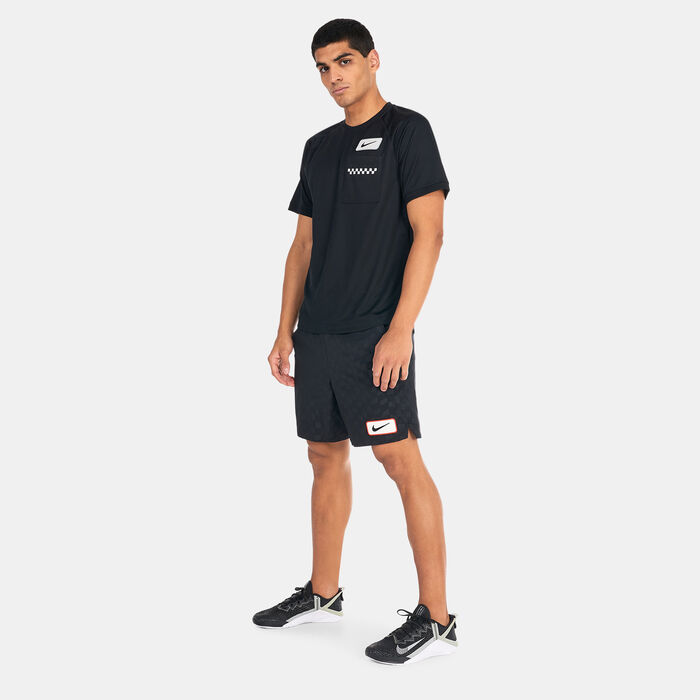 Nike Men's Dri-FIT Top Dye Wild Card T-Shirt Black Nike Men's Dri-FIT Top Dye Wild Card T-Shirt Black image number 2