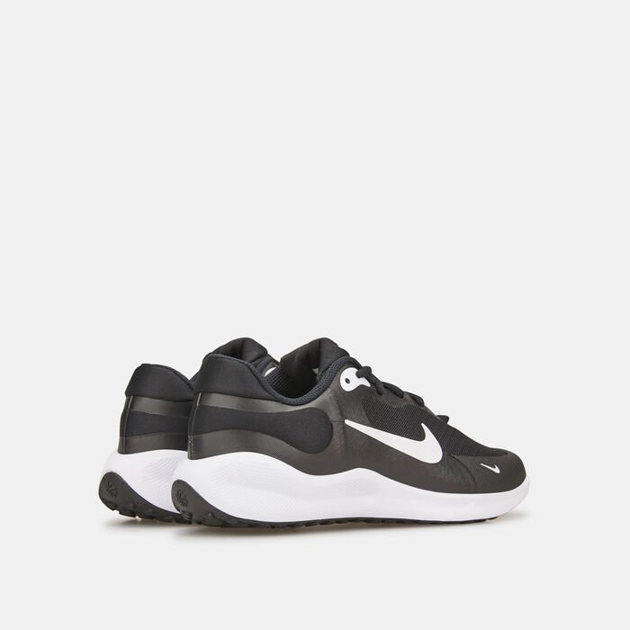 Nike Kids' Revolution 7 Running Shoes Black Nike Kids' Revolution 7 Running Shoes Black image number 3