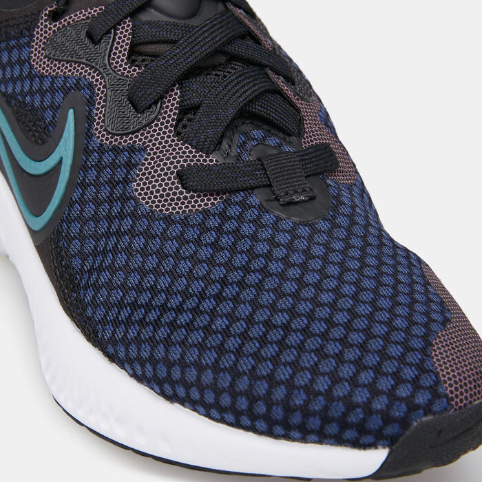 Nike Women's Renew Run 2 Shoe Black image number 4