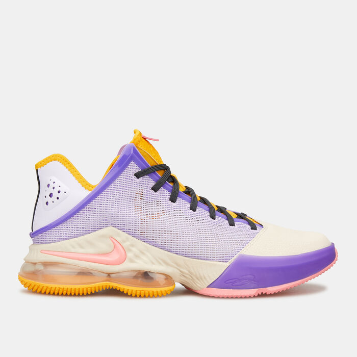 Nike Men's LeBron 19 Low Basketball Shoe Blue image number 0