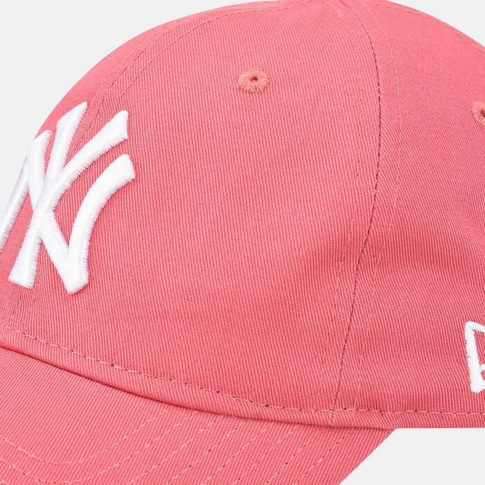 New Era Men's League Essentials 9FORTY New York Yankees Cap Pink New Era Men's League Essentials 9FORTY New York Yankees Cap Pink image number 2