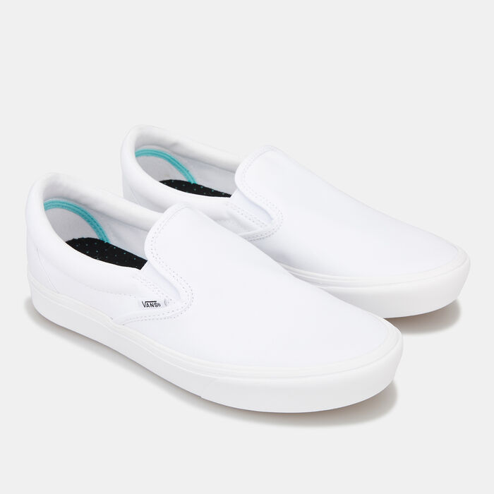 Vans UA ComfyCush Slip-On Distort Unisex Shoe White image number 2