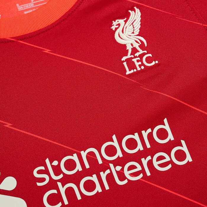Nike Kids' Liverpool F.C. 2021/22 Stadium Home Football Jersey Red Nike Kids' Liverpool F.C. 2021/22 Stadium Home Football Jersey Red image number 2