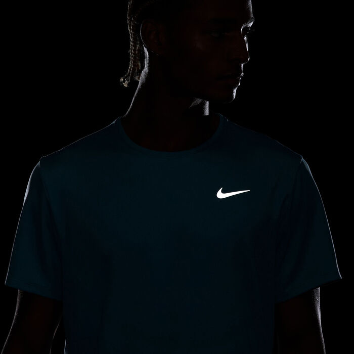 Nike Men's Miler Dri-FIT UV Running T-Shirt Blue Nike Men's Miler Dri-FIT UV Running T-Shirt Blue image number 3