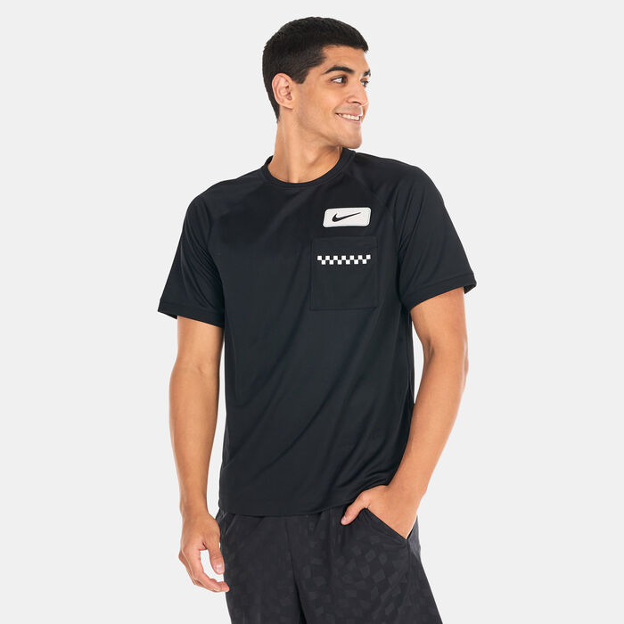 Nike Men's Dri-FIT Top Dye Wild Card T-Shirt Black Nike Men's Dri-FIT Top Dye Wild Card T-Shirt Black image number 0