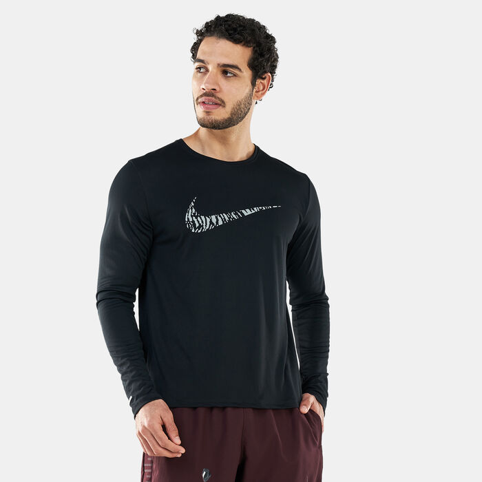 Nike Men's Dri-FIT UV Run Division Miler Graphic Long-Sleeve Top Black Nike Men's Dri-FIT UV Run Division Miler Graphic Long-Sleeve Top Black image number 0