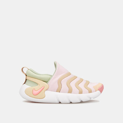 Nike Kids’ Dynamo Go Shoe (Younger Kids) Pink