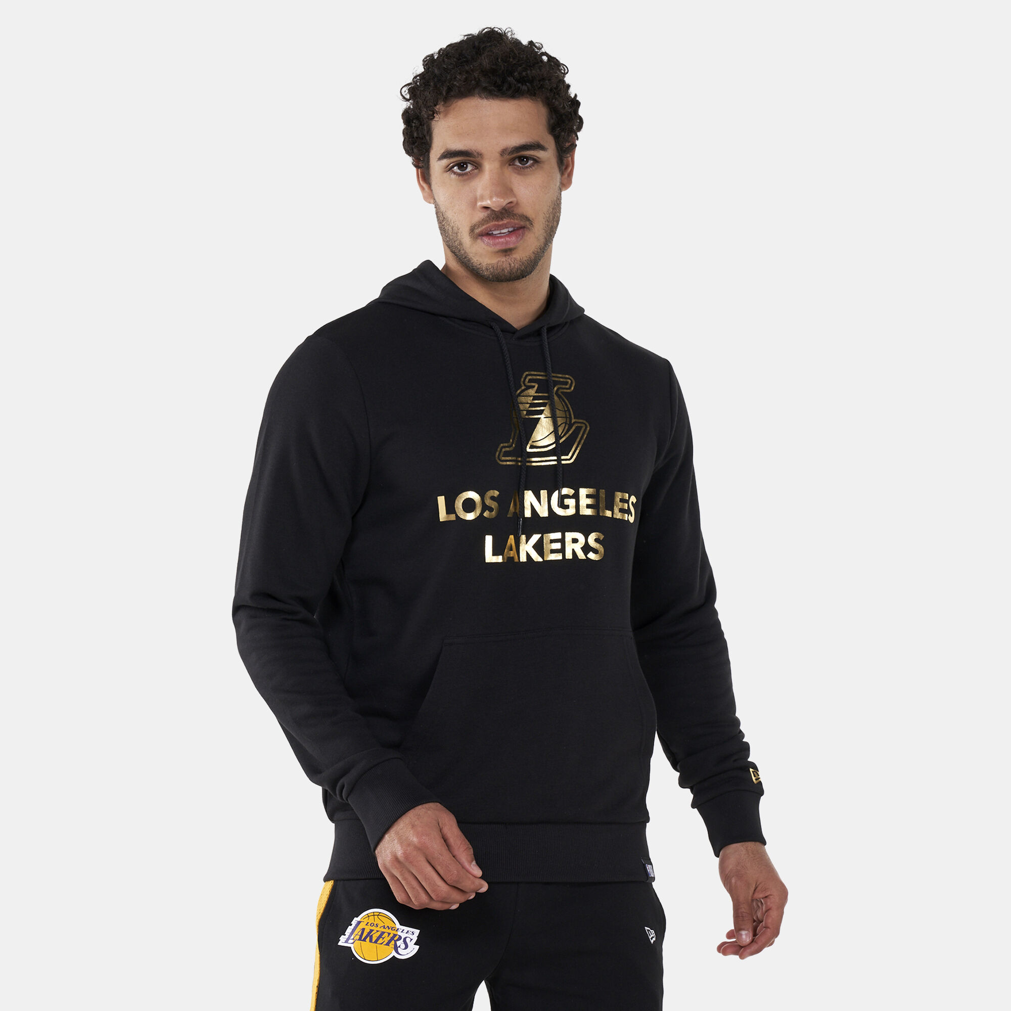 Men s LA Lakers Metallic Logo Sweatshirt Black New Era in Qatar SSS