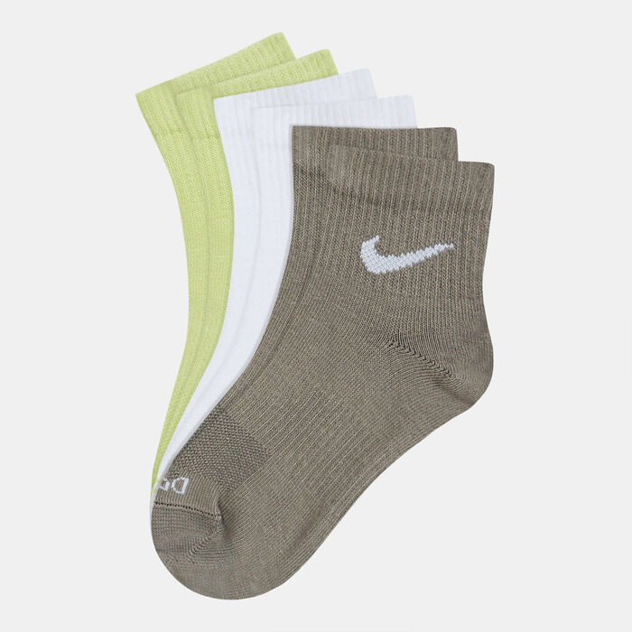 Nike Everyday Plus Lightweight Ankle Socks (3 Pack) yellow Nike Everyday Plus Lightweight Ankle Socks (3 Pack) yellow image number 1