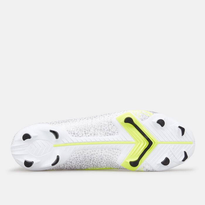Nike Mercurial Superfly 8 Academy Multi-Ground Football Shoe White Nike Mercurial Superfly 8 Academy Multi-Ground Football Shoe White image number 3