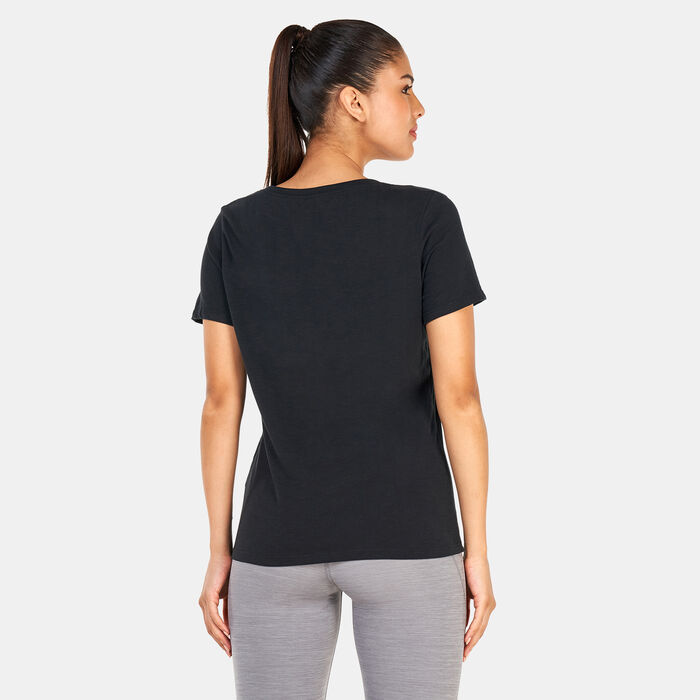 Nike Women's Dri-FIT T-Shirt Black Nike Women's Dri-FIT T-Shirt Black image number 1