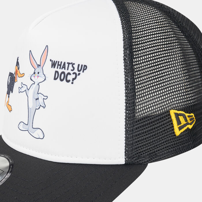 New Era Men's Looney Tunes Daffy Duck Bugs Bunny Trucker Cap Black New Era Men's Looney Tunes Daffy Duck Bugs Bunny Trucker Cap Black image number 2