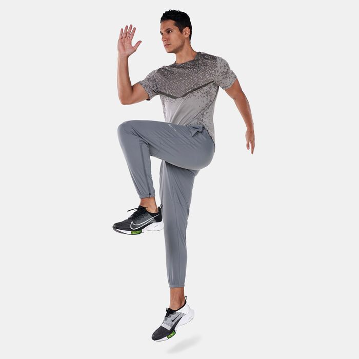 Nike Men's Dri-FIT Challenger Knit Running Pants Grey Nike Men's Dri-FIT Challenger Knit Running Pants Grey image number 2