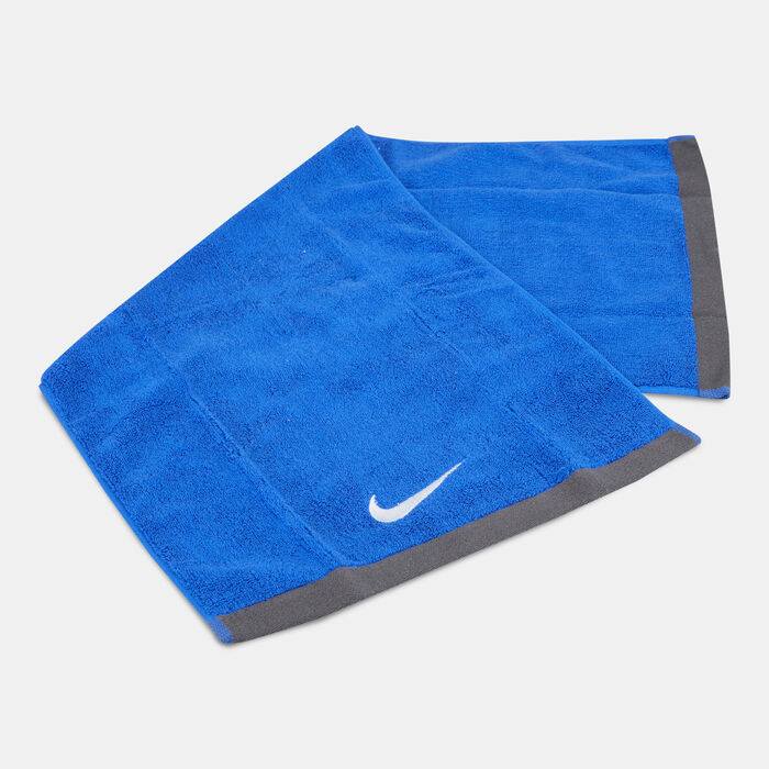 Nike Fundamental Towel (M) Blue image number 0