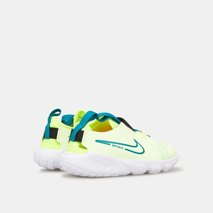 Nike Kids' Flex Runner 2 Shoe (Baby and Toddlers) Green Nike Kids' Flex Runner 2 Shoe (Baby and Toddlers) Green image number 2