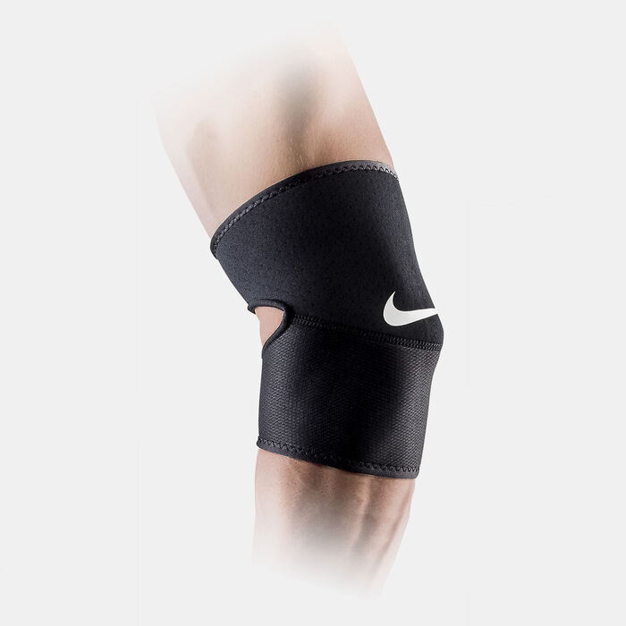 Nike Pro Combat 2.0 Elbow Sleeve (L) Black Nike Pro Combat 2.0 Elbow Sleeve (L) Black image number 0