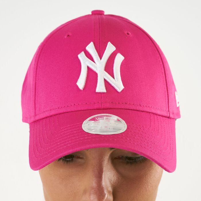 New Era Women's MLB New York Yankees 9FORTY Fashion Essential Cap Pink image number 2
