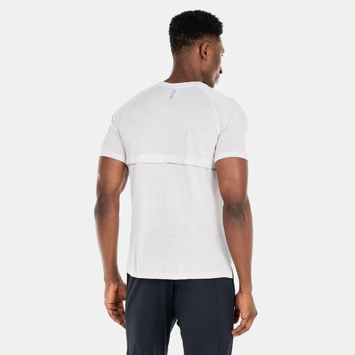 Under Armour Men's Streaker Run T-Shirt Grey Under Armour Men's Streaker Run T-Shirt Grey image number 1