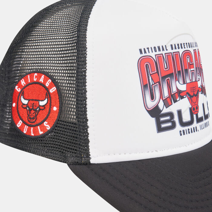 New Era Men's NBA Chicago Bulls Team Colour Trucker Cap Black image number 2