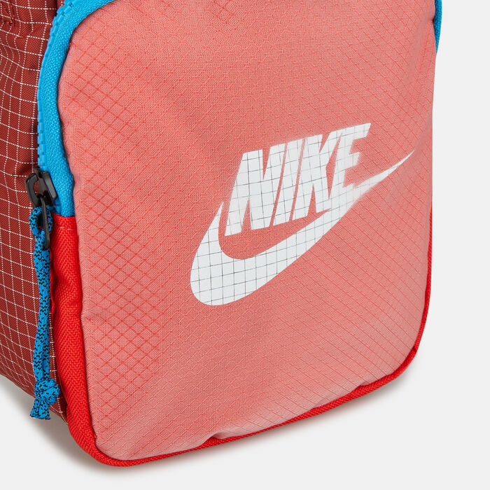 Nike Heritage 2.0 Small Items Crossbody Bag Red image number 3