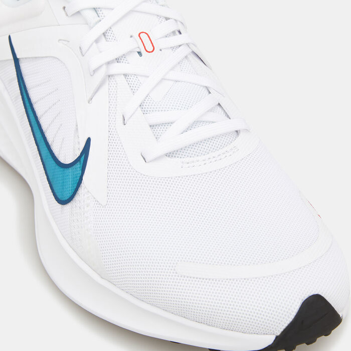 Nike Men's Quest 5 Road Running Shoe White image number 4