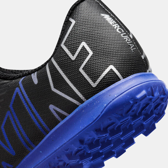 Nike Kids' Mercurial Vapor 15 Club Turf Ground Football Shoe (Younger Kids) Black Nike Kids' Mercurial Vapor 15 Club Turf Ground Football Shoe (Younger Kids) Black image number 4