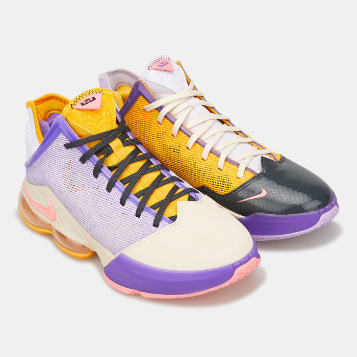 Nike Men's LeBron 19 Low Basketball Shoe Blue image number 2