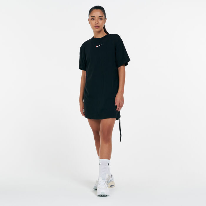 Nike Women's Sportswear Essential Dress Black Nike Women's Sportswear Essential Dress Black image number 0