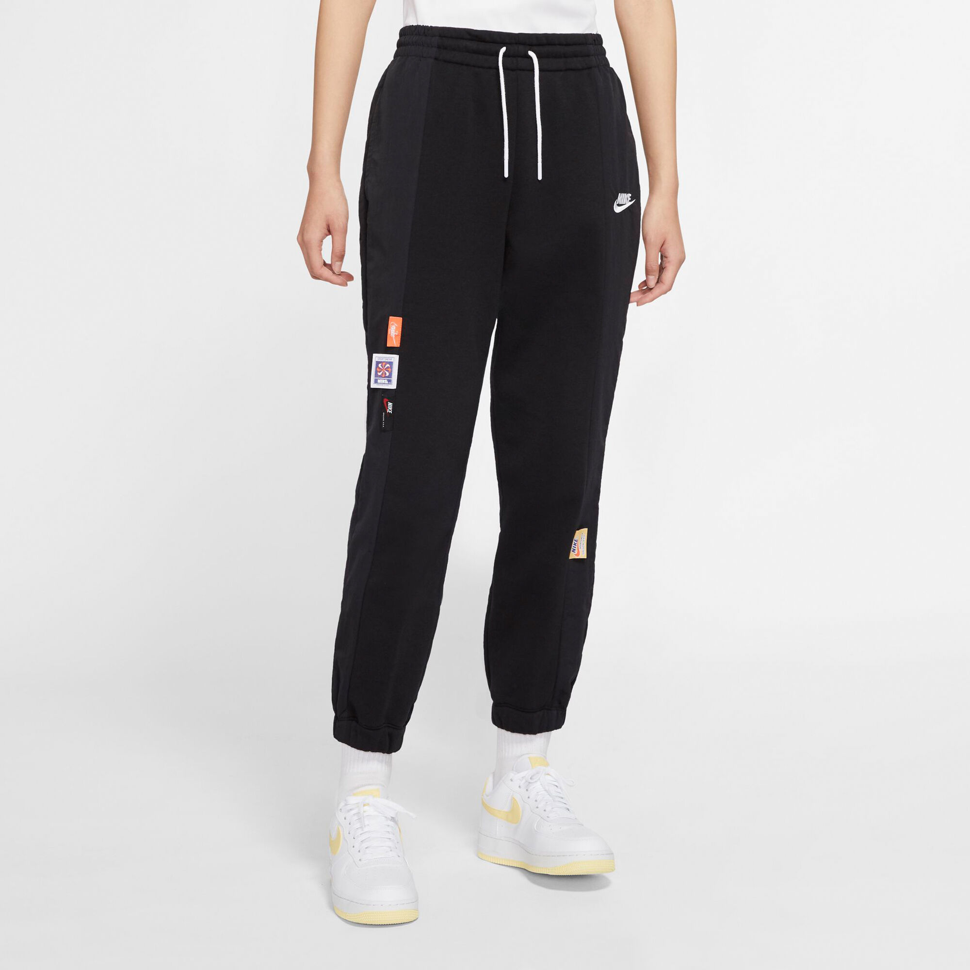 Women s Sportswear Icon Clash Sweatpants Black Nike in Qatar SSS