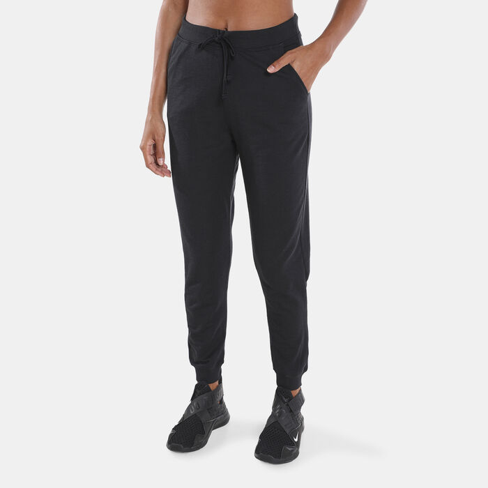 Nike Women's Yoga Luxe Fleece 7/8 Joggers Black Nike Women's Yoga Luxe Fleece 7/8 Joggers Black image number 0