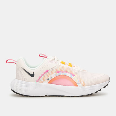 Nike Women's React Escape Run 2 Shoe Pink