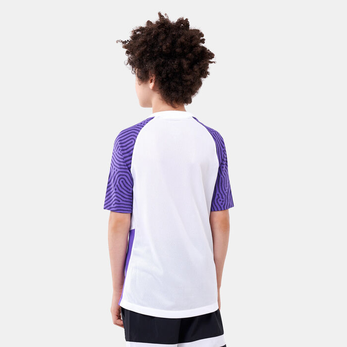 Nike Kids' Strike II Football Jersey T-Shirt White Nike Kids' Strike II Football Jersey T-Shirt White image number 1