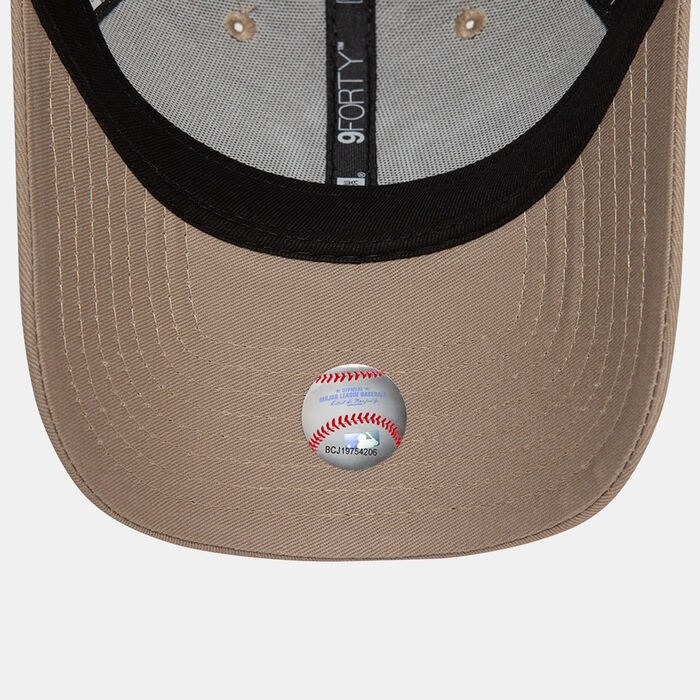 New Era Men's MLB New York Yankees League Essential 9FORTY Cap Beige New Era Men's MLB New York Yankees League Essential 9FORTY Cap Beige image number 3