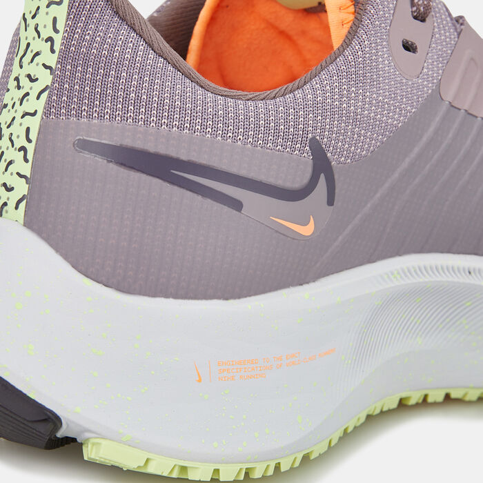 Nike Women's Air Zoom Pegasus 38 Shield Shoe Purple image number 4