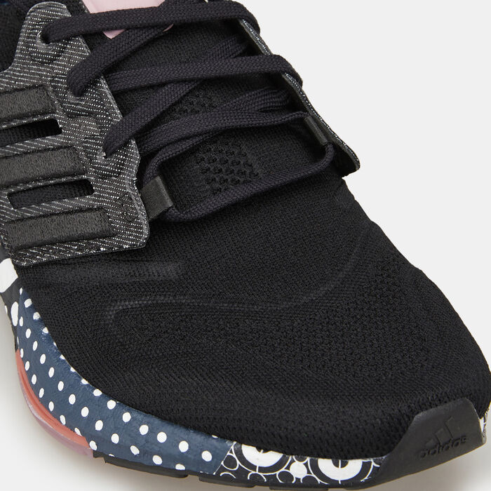 adidas Women's Ultraboost 22 Shoe Black image number 4
