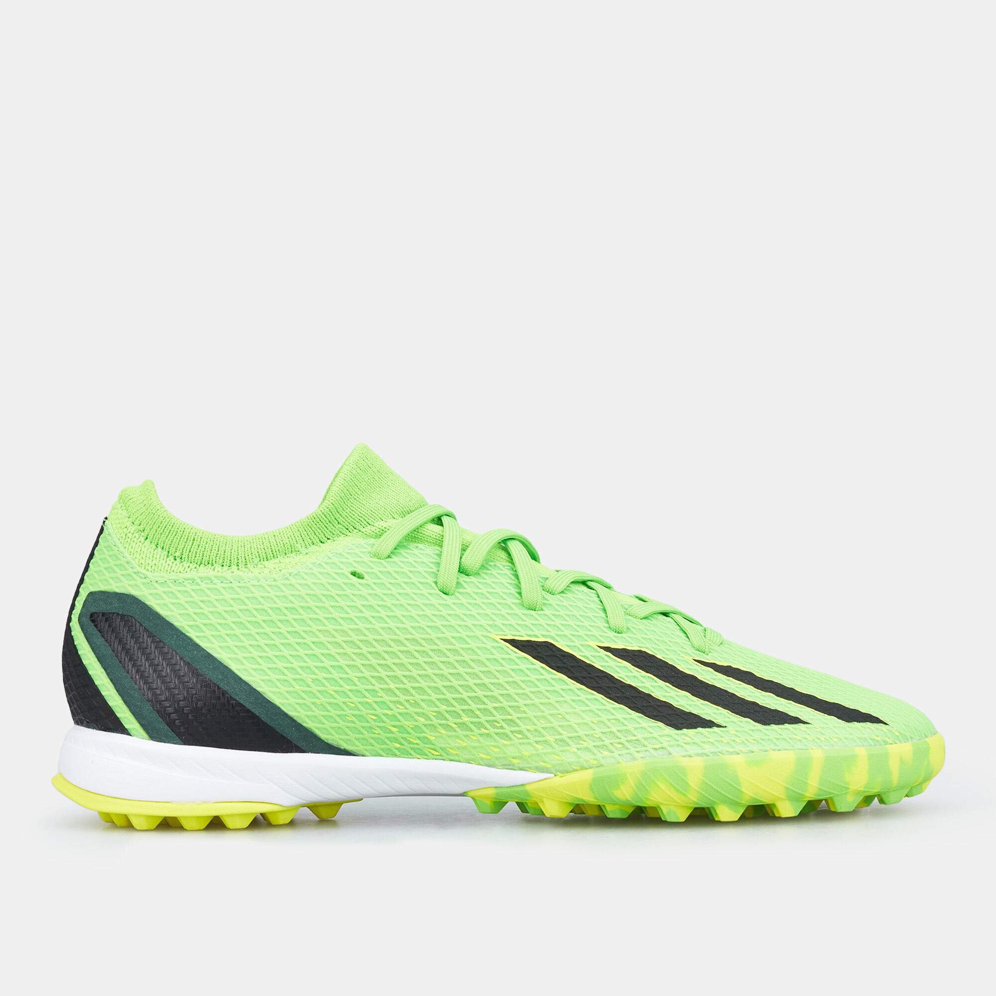 Adidas shoes best sale qatar ubicacion