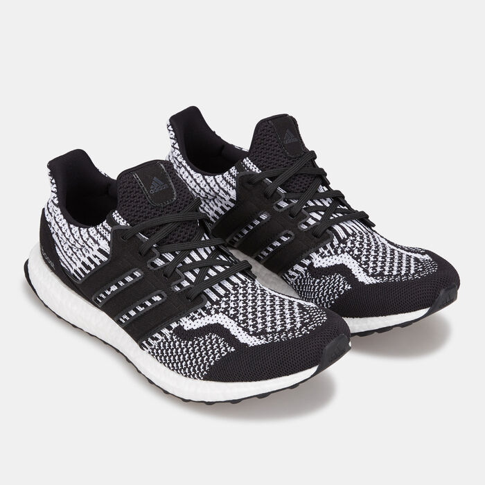 adidas Men's Ultraboost 5.0 DNA Shoe adidas Men's Ultraboost 5.0 DNA Shoe image number 2