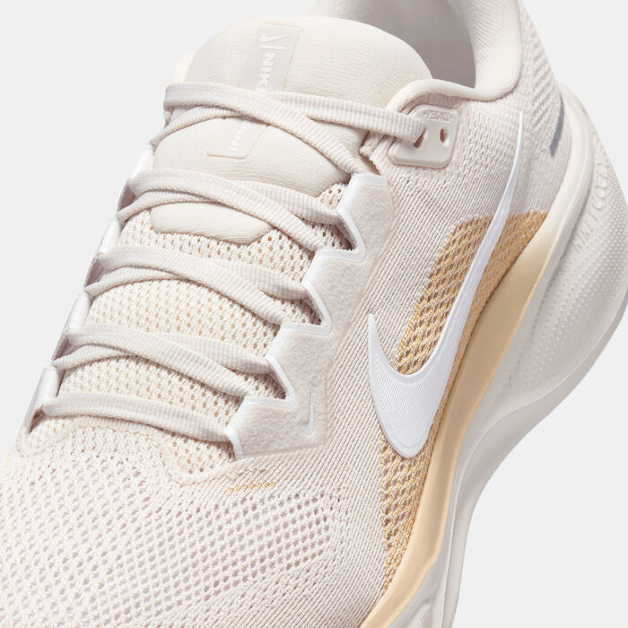 Nike Men's Pegasus 41 Road Running Shoes White image number 4