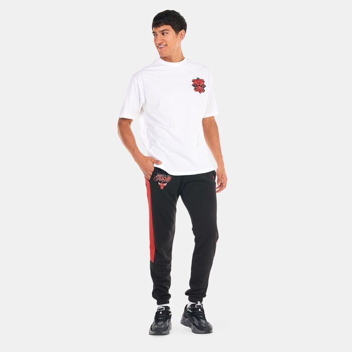 New Era Men's Chicago Bulls Script Joggers Black New Era Men's Chicago Bulls Script Joggers Black image number 2