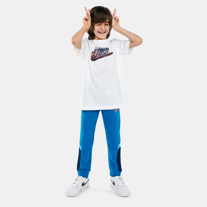 Nike Kids' Sportswear Worldwide T-Shirt (Older Kids) White Nike Kids' Sportswear Worldwide T-Shirt (Older Kids) White image number 2