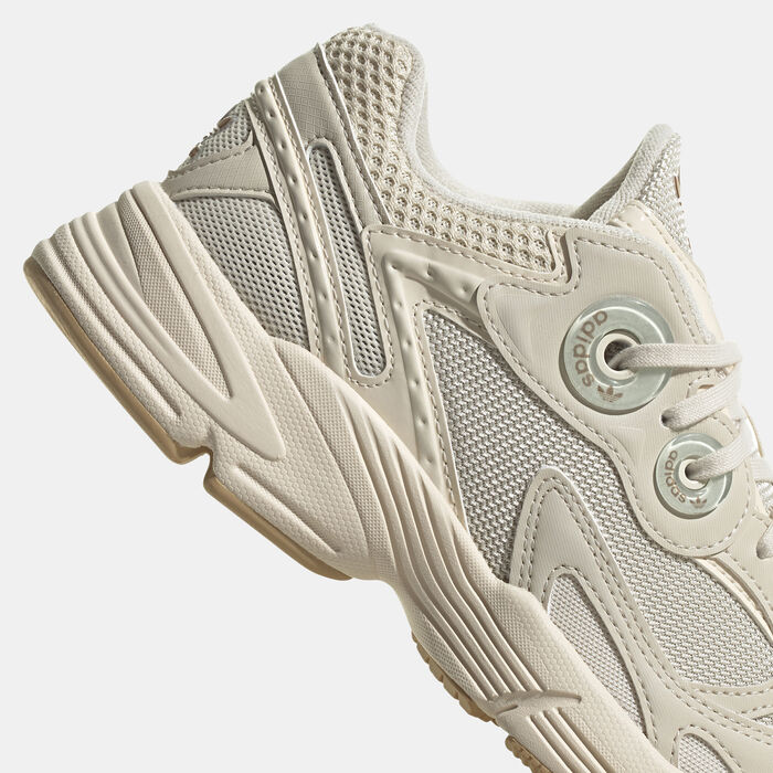 adidas Originals Women's Astir Shoes Beige adidas Originals Women's Astir Shoes Beige image number 4