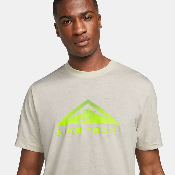 Nike Men's Dri-FIT Trail Running T-Shirt Ivory Nike Men's Dri-FIT Trail Running T-Shirt Ivory image number 3