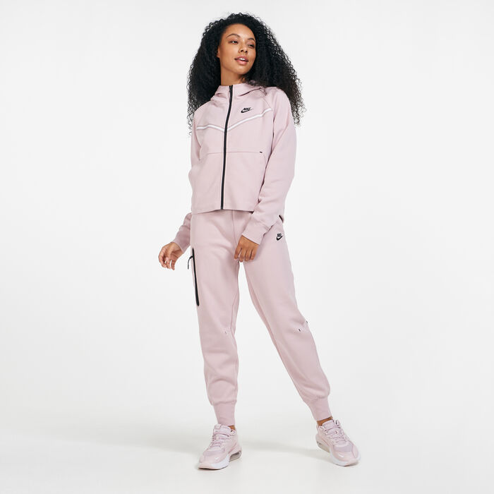 Nike Women's Sportswear Tech Fleece Windrunner Hoodie Red image number 2