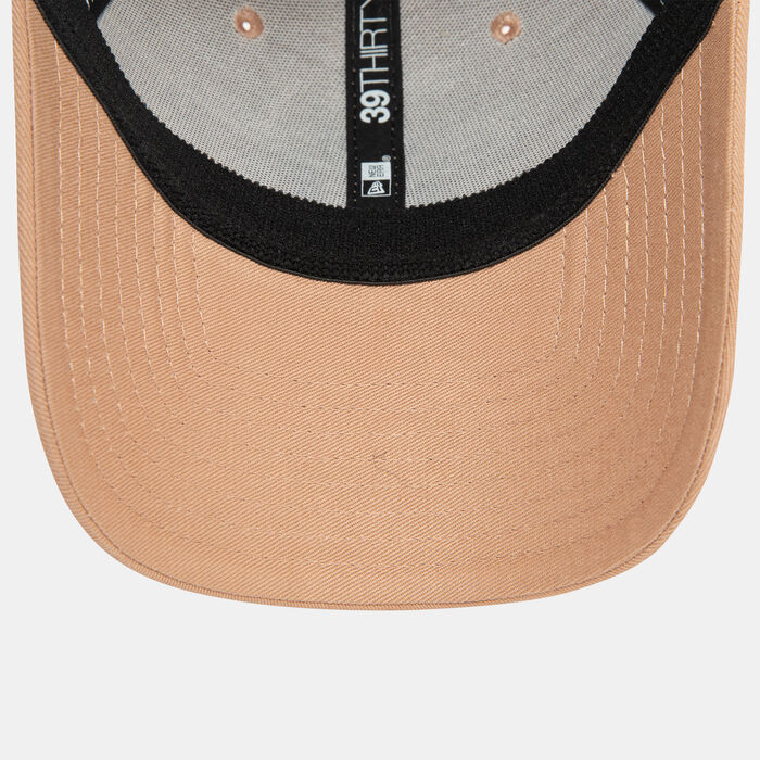 New Era Men's MLB New York Yankees League Essential 39THIRTY Cap Beige image number 2